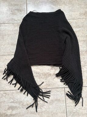 Black Ribbed Fringe Poncho